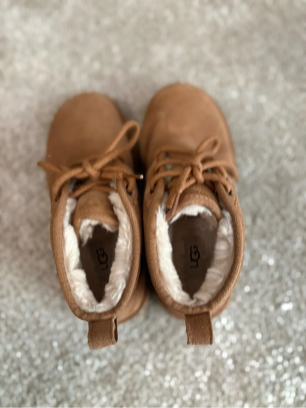 Women Uggs size 6 / EU 37 _ NWT _ Neumel Chestnut